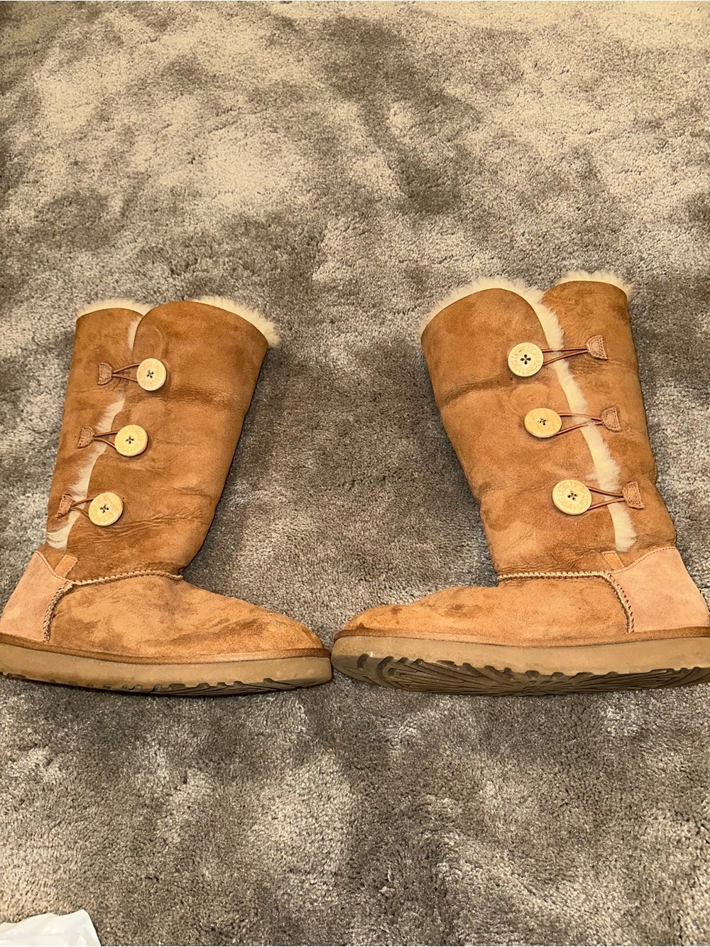 Ugg Chestnut Button-Detail Women's Winter Boots